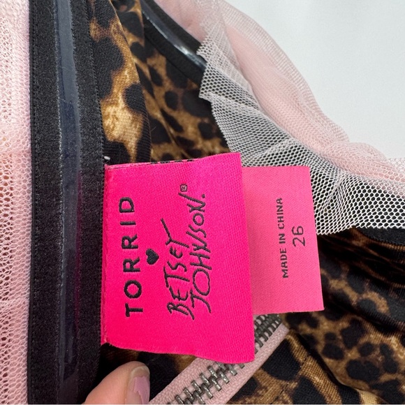 torrid betsy Johnson Collab, whimsy ferry boho Pink Tulle Midi Dress size 26 - Picture 8 of 13